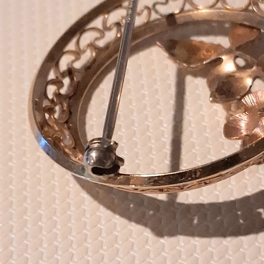 * Vintage Krementz Rose Gold Tone Flower Pin Brooch